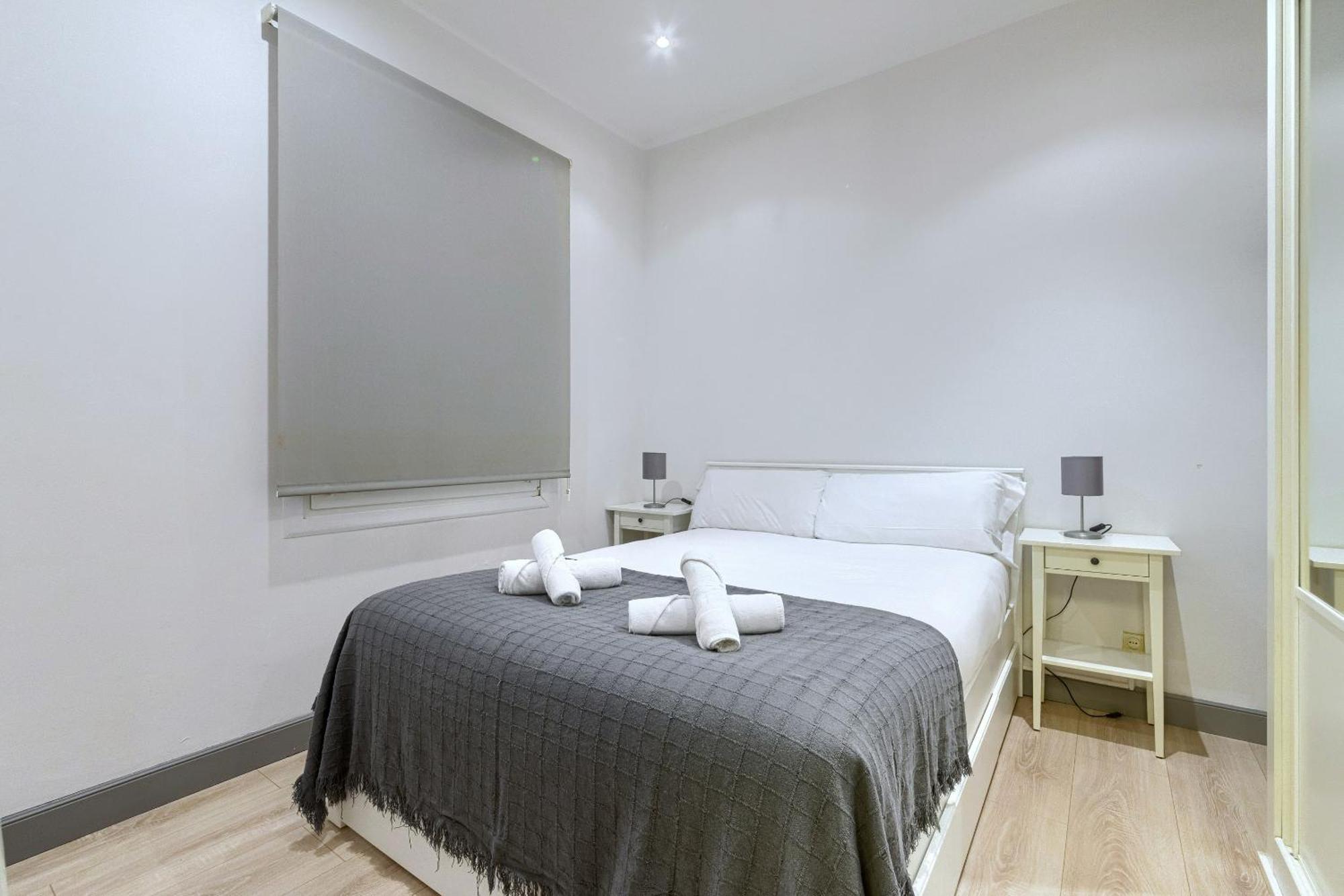 Tristan Vivienda Turistica De Diseno Con Ac Apartment Билбао Екстериор снимка