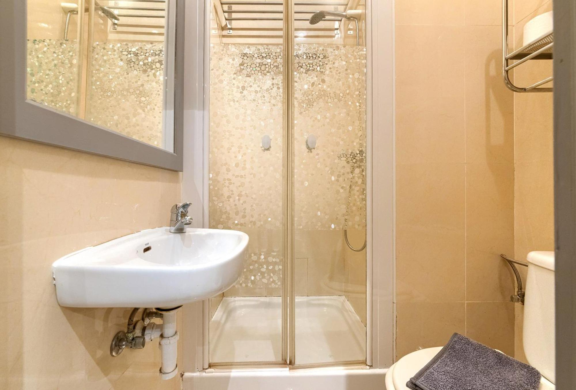 Tristan Vivienda Turistica De Diseno Con Ac Apartment Билбао Екстериор снимка