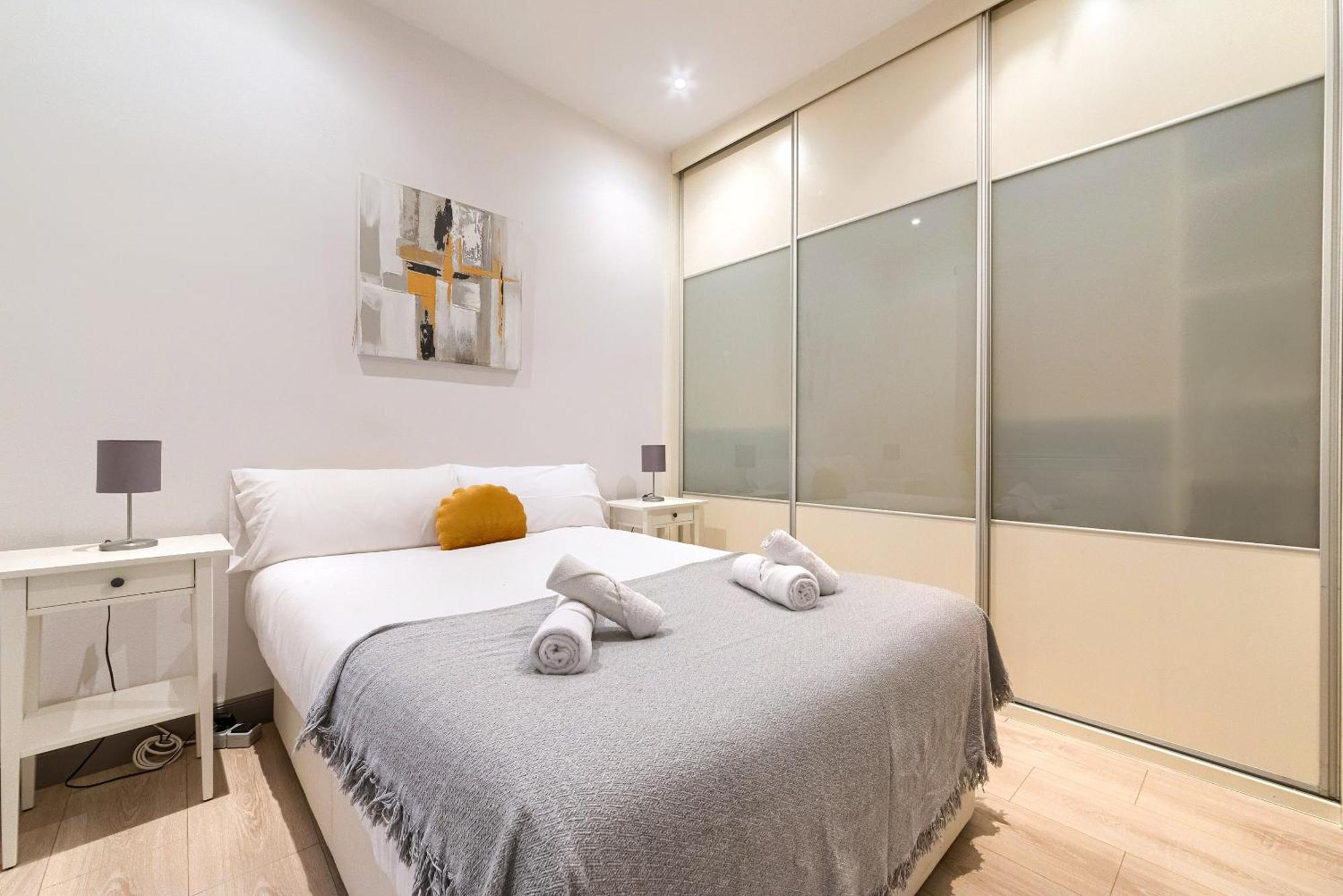 Tristan Vivienda Turistica De Diseno Con Ac Apartment Билбао Екстериор снимка
